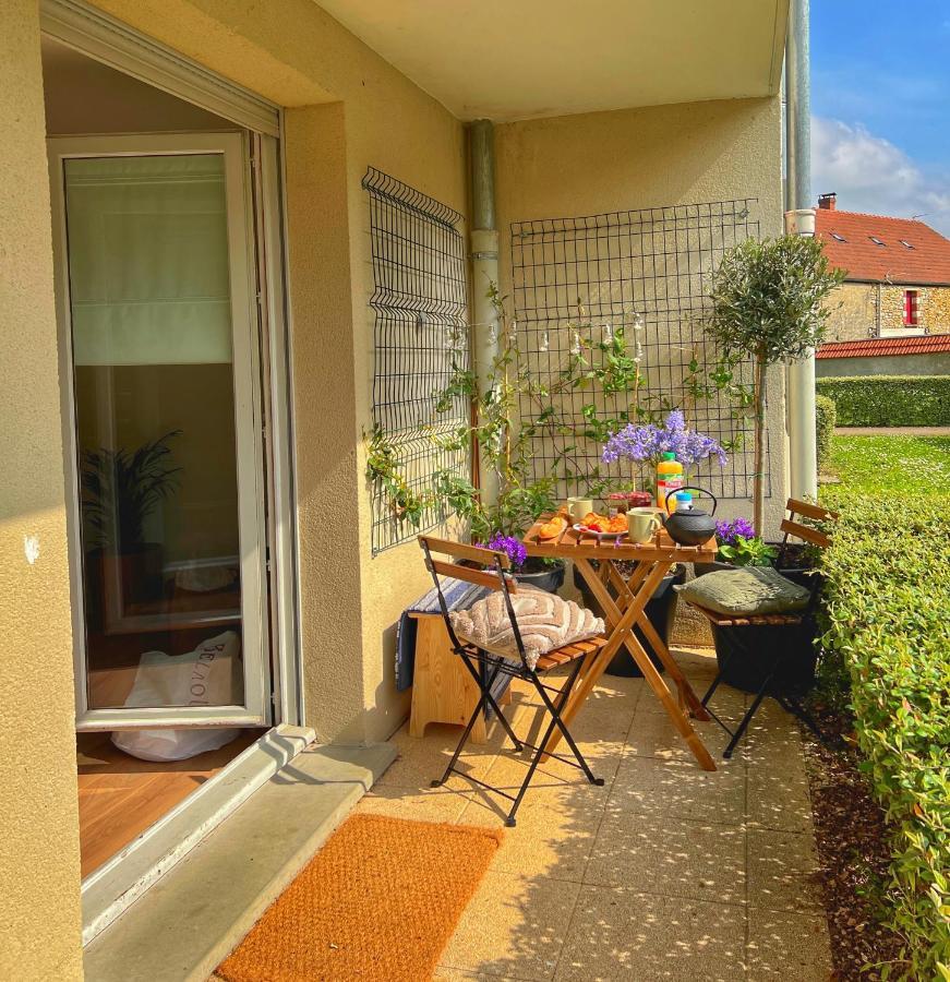 פרובן La Voulzie Appartement - Proche Centre Avec Parking Prive מראה חיצוני תמונה